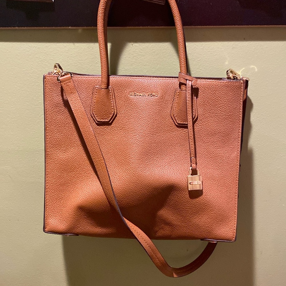 Michael Kors never used brown leather shoulder bag